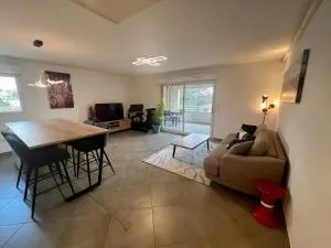 Beautiful 2-bedroom for 4 people with terrace - Parsac