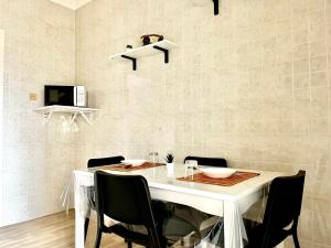 Casa di Nonna Nunzia - Piazza Carlo III