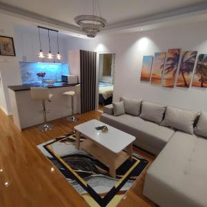 Aleksandar Residence