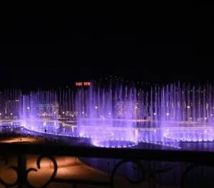 Chic fountain-view Apartment - Mullot