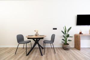 Tao Suite 2 next to the Aquarium