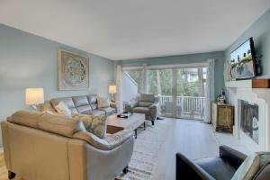 Racquet Club 7 by Wild Dunes, in Resort Core