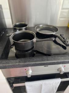 Spacious 2 bedroom flat in Newcastle w Free parking