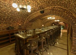 Luxury 2 room apt in Downtown