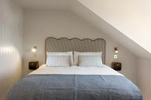 The Townhouse - Leith - Leith