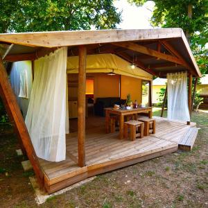 Villages vacances Camping Merendella : photos des chambres