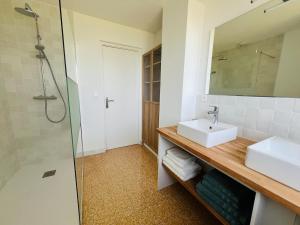 Maisons de vacances La Joliette, maison 5 chambres : photos des chambres