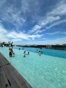 Sutera Avenue KK by AJ Vacay Home - 甘榜森布兰