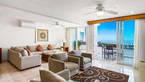 Grand Miramar Residences by HOLT - 3BR - Puerto Vallarta
