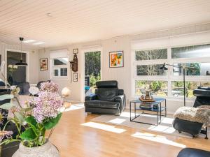 6 person holiday home in Blokhus