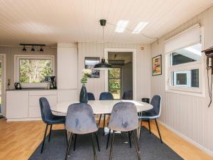 6 person holiday home in Blokhus