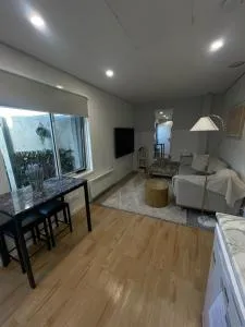 Cosy Getaway for 2 - Risdon