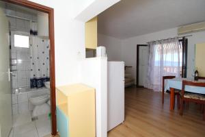 Apartments by the sea Zivogosce - Blato, Makarska - 24290