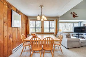 Mountain Resort Condo with King Bed Suite
