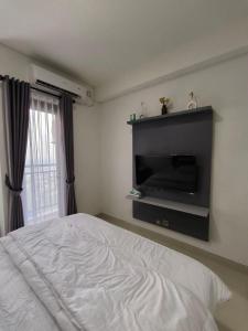 Studio Room Apartment Cibubur