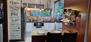 Casa praiana em condominio com lazer