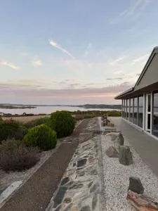 The View at Kurrara - Айленд-Бич