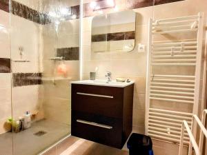 Appartement à Banyuls-sur-Mer - Calme et Confort pour 4 Pers, Parking Inclus - FR-1-309-6