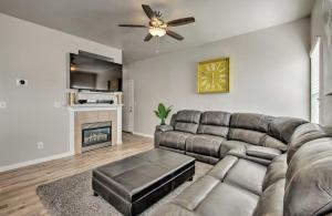 Mtn View Townhome, Pool, BBQ, 17 Mi to Snowbird