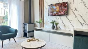 Belíssimo Apto com lareira e piscina aquecida!