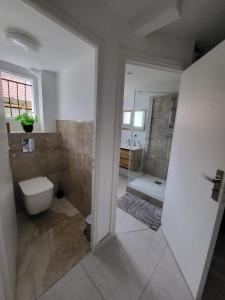 Logement paisible avec jardin, accès plain pied sans escalier, parking et WiFi