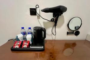 5 mins walking to East Coast Mall JW Guest House