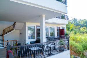 LiLa Inn & Motorbike Tours Ha Giang