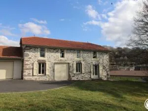 Gîte Charmant Proche Parc Volcans avec WiFi et Jardin - FR-1-742-625 - Saint-Cernin