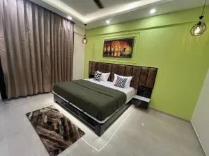 Luxuriesstay in Omaxe Hazratganj - Nilmatha