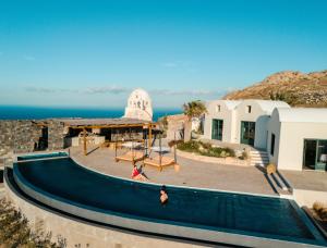 Patina Vivera Estate Santorini