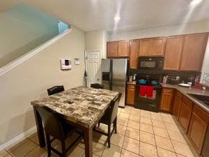 Grand Panoramic 3BR Townhouse Near Disney Parks