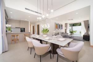 Coco Villas Phuket - 3 Bedroom Deluxe Garden Pool Villa by Escape Villas