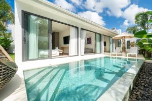 Coco Villas Phuket - 3 Bedroom Deluxe Garden Pool Villa by Escape Villas