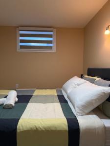 Comfy Corner Stays 2 Cross st of W Edmonton Mall