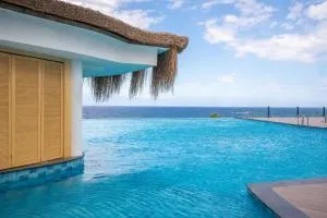 Luxury Apartment with Pool and Stunning Sea View - Ayios Yeoryios