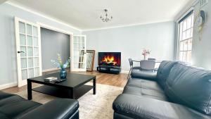 Luxury 2 Bedroom Apartment Edgware Road by Amer