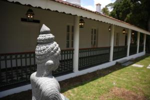 The Tredis Heritage by the Lake