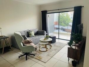 Modern Retreat & Workspace In Dainfern