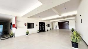 Hotel The Aadimata & Banquets