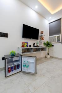 Amaze Stays Noida Sector 70