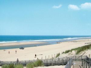 Bel appartement à 100 m de la plage - 3hvězdičkové hotely ve městě Carcans