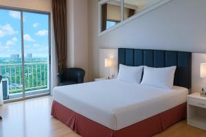 The Grantage Hotel & Sky Lounge