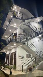 Saimon Villa