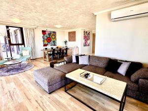 2 Bdrm Apt in Aquarius Surfers Broadbeach