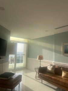 Water front and formula 1 view flat