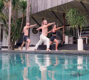 Villa Ikebana - Trendy 5BR Spacious Villa with Rice Field Views, Large Pool, and 5 Minutes to Canggu