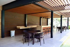 Tuscania Modern Luxe - Temozon Apt on First Floor