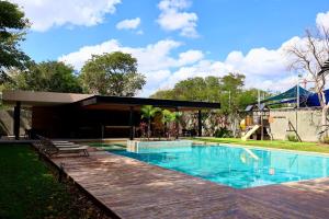 Tuscania Modern Luxe - Temozon Apt on First Floor