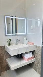 Khách Sạn 1-CSLTDL-89- PHT