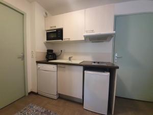 Appartements Appartement T2 climatise Piscine : photos des chambres